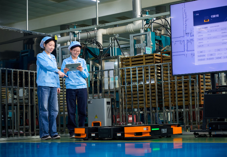 跨越国界 触及前沿